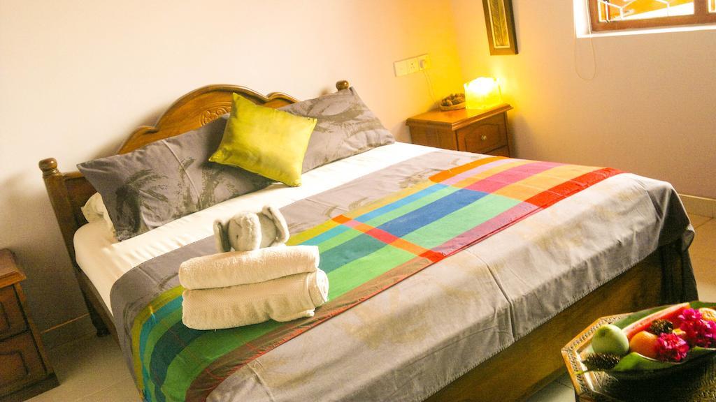 Serendib Guest House Negombo Zimmer foto